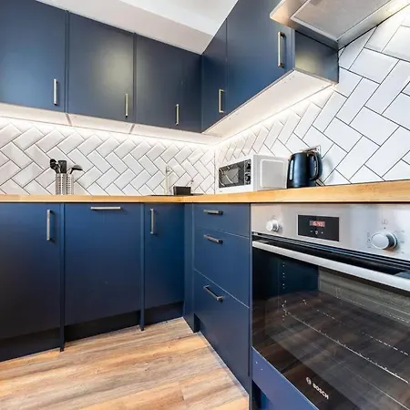 Apartment 1 - North West Brand New Loft *
