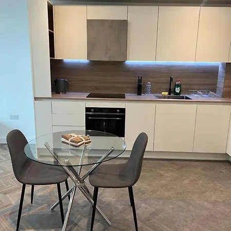 Apartment Stunning One Bedroom London