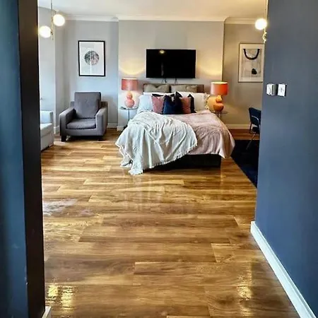 Apartment Stylish Near Regent's Park N7 *