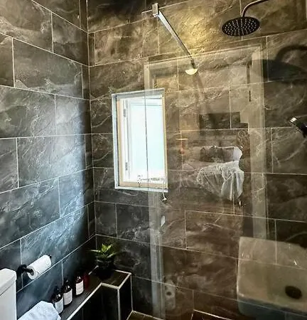 Apartment Stylish Near Regent's Park N7