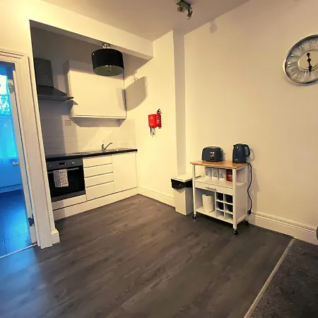 Samdel Camden Apartment