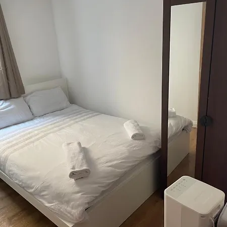 Mac-stephneil Homes Apartment