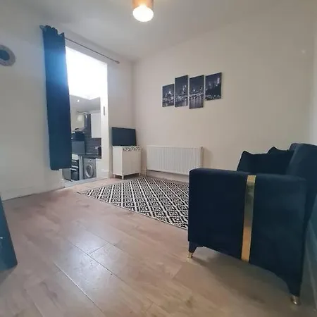 Spacious One Bedroom London