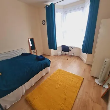 Spacious One Bedroom *