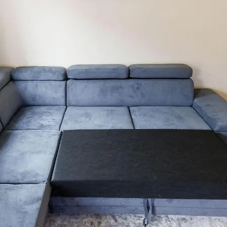 Stylish 3 Bedroom And Free Parking *