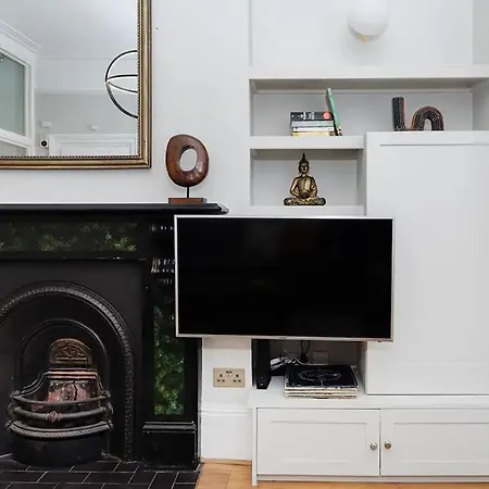 Apartment Stylish 2 Bedroom Hammersmith London