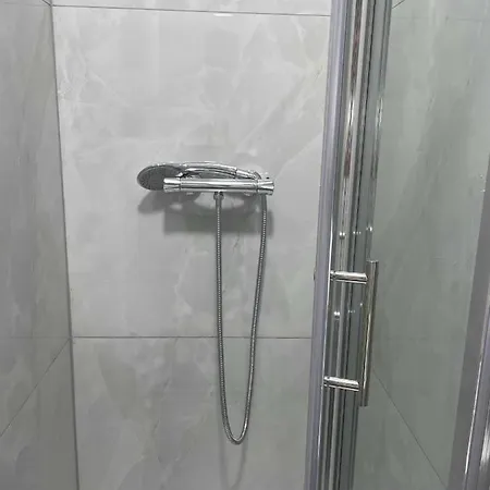 Flat Private Bathroom Wc And Kitchenette Apartment London