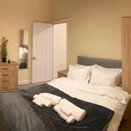 Flat 11 Brixton Hill, 1 Bedroom, 1 Bathroom Flat London