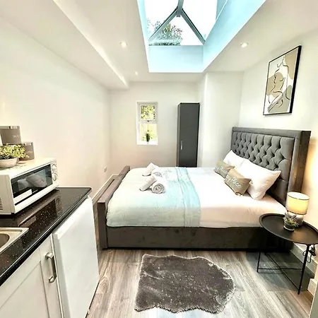 Guest house Finsbury Park Suites - Arsenal Stadium *