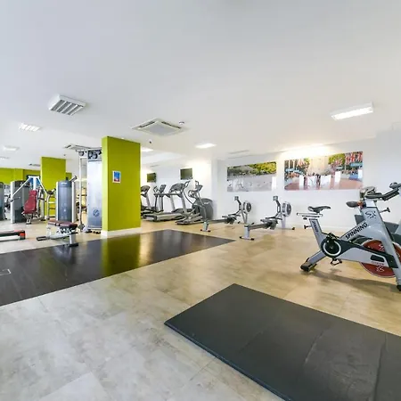 Appartement Cityscape Serenity: 10th Floor Oasis Near City Airport, Excel & 02