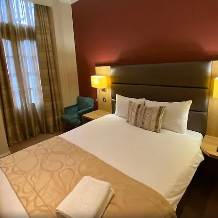 Lancaster Court Hotel London