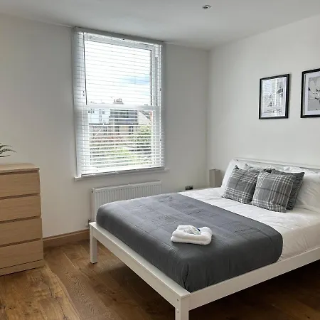 Cornwall - The Duke And Duchess Apartment London