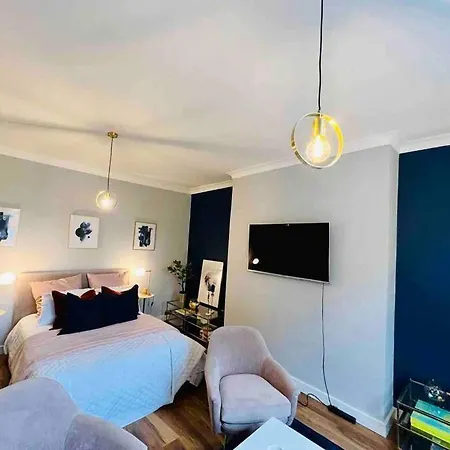 Chic Near Regent's Park N8 Apartment London