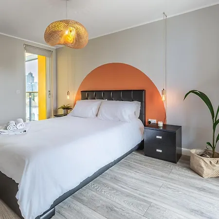 Lovely 3 Beds Penthouse Apartment London