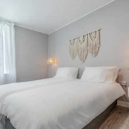 Apartment Lovely 3 Beds Penthouse *