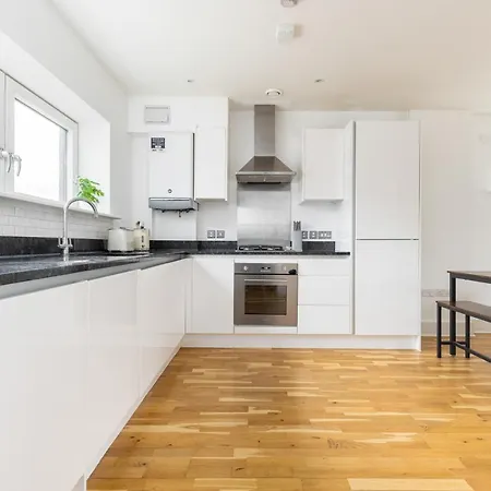 Apartment The Bridge London