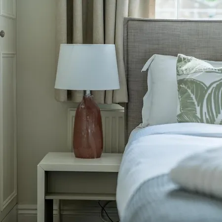 Luxury 2 Bedroom On Portobello Road Apartamento