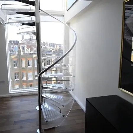 Apartment Spacius 3-bed In Kensington London