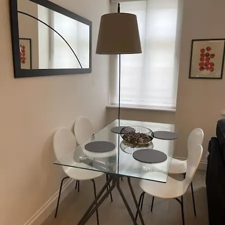 2bed2bath Marylebone Apartment *