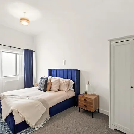 Luxury Canary Wharf 2 Bed Apt