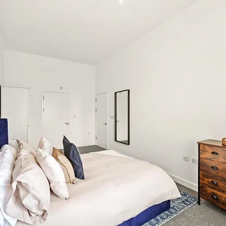 Luxury Canary Wharf 2 Bed Apt