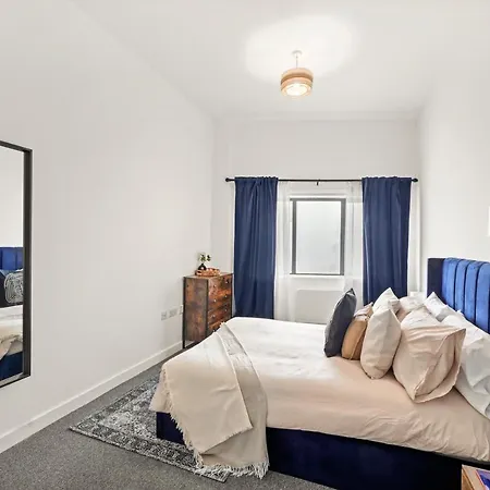Luxury Canary Wharf 2 Bed Apt