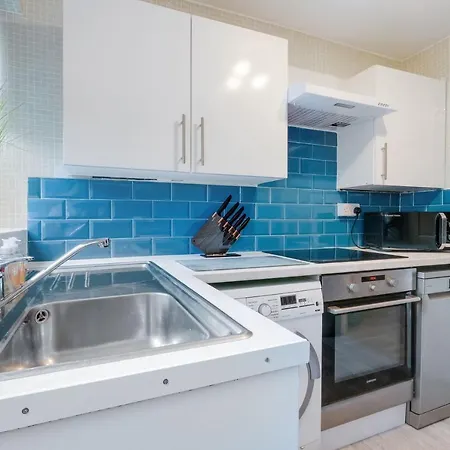 Bourne Court Attractive 1 Bedroom By Mdps * Ruislip