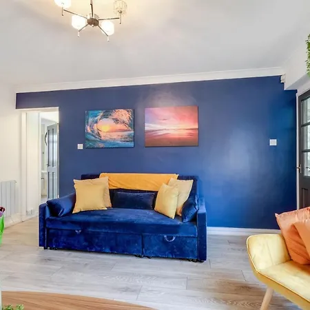 Bourne Court Attractive 1 Bedroom By Mdps Apartment *
