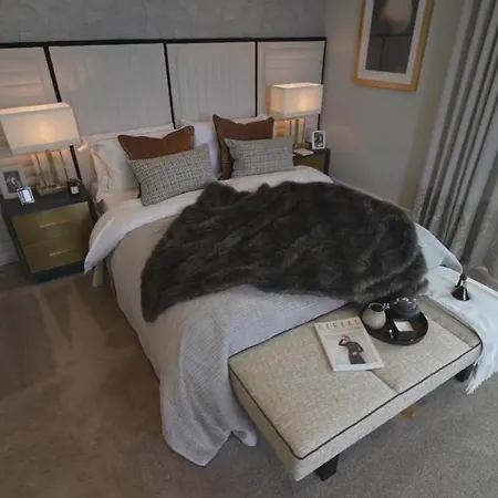 Beautiful 2-bed In