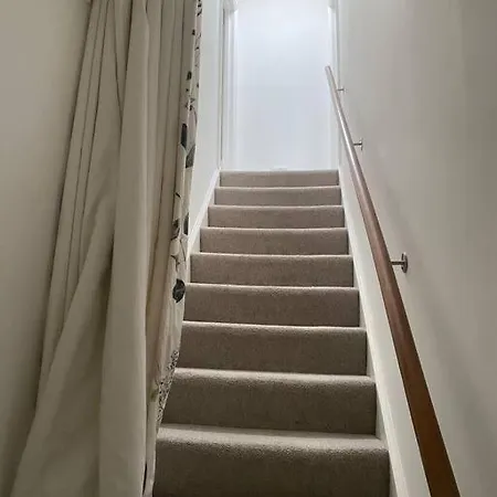 Cosy Attic Flat With Views Apartment