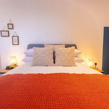 Modern With Balcony In Merton Near Wimbledon By Sojo Apartment *