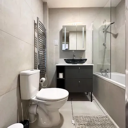 Kevins Place Near Paddington Apartment London