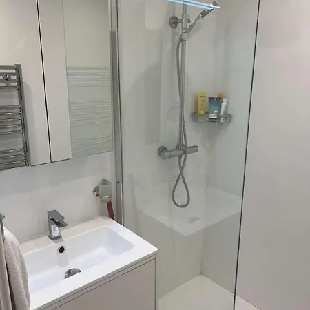 Experience Torridon House Maida Vale Apartment London