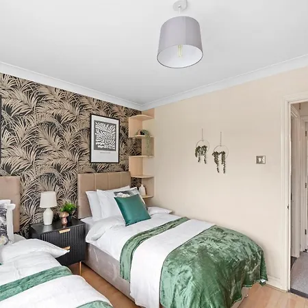 別荘 Stunning Central 2 Bed Parking & Garden ロンドン