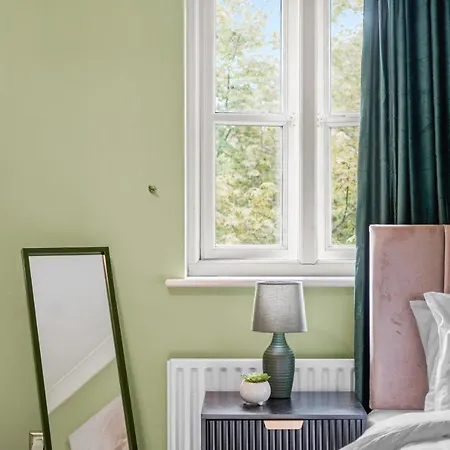 Stunning Central 2 Bed Parking & Garden ロンドン