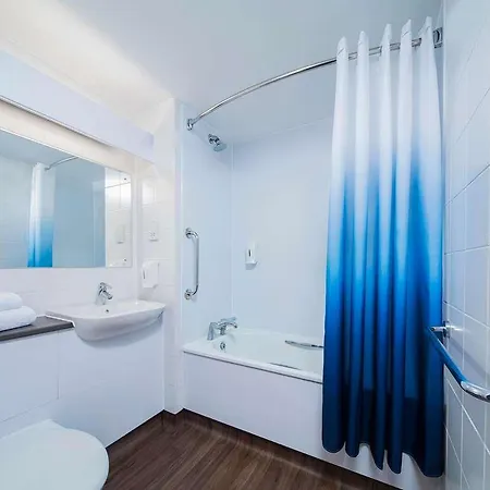 Travelodge Kings Cross Royal Scott Hotel