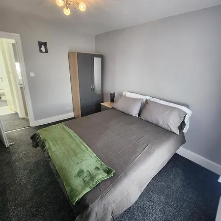Apartment Comfy 1 Bedroom Flat London