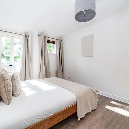 The Brixton Collection Apartment