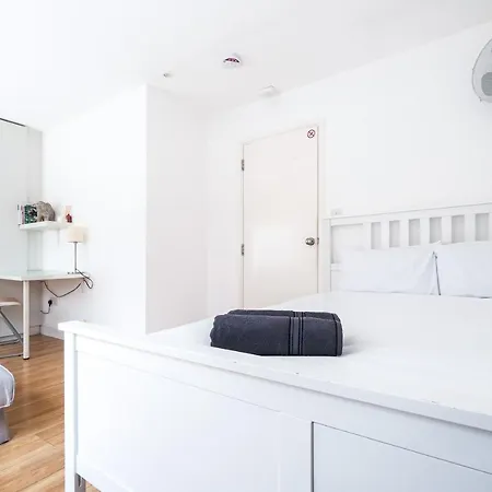 Grandeur 3 Bedroom Flat In London, Mayfair Hy3 Londra
