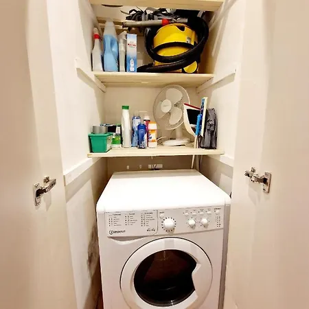Beautiful Hyde Park Flat By Lancaster Gate Station With Private Back Patio Apartment