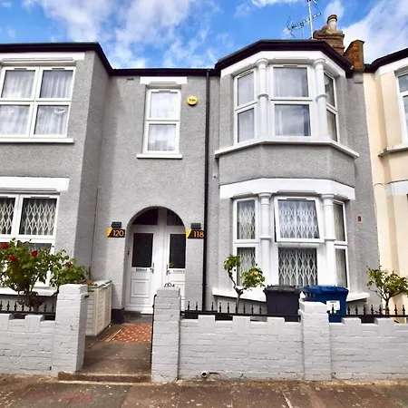 Homely And Stylish With A Garden In East Finchley Apartment *