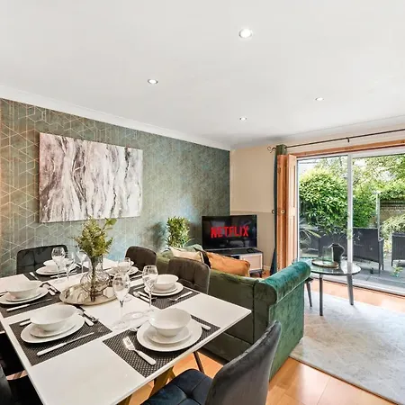 別荘 Stunning Central 2 Bed Parking & Garden *