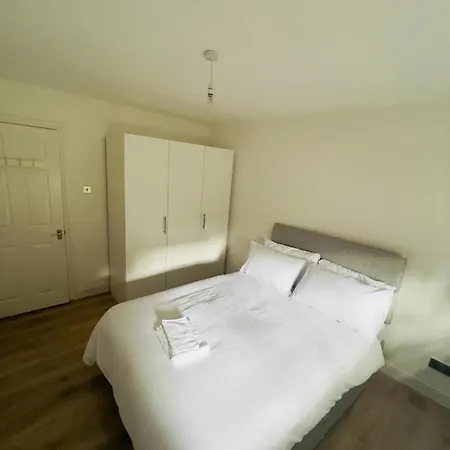 Flat 1 Hobart Apartment Hendon