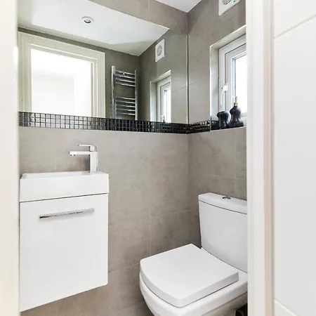 The Kilburn Crib - Stunning 3bdr Flat