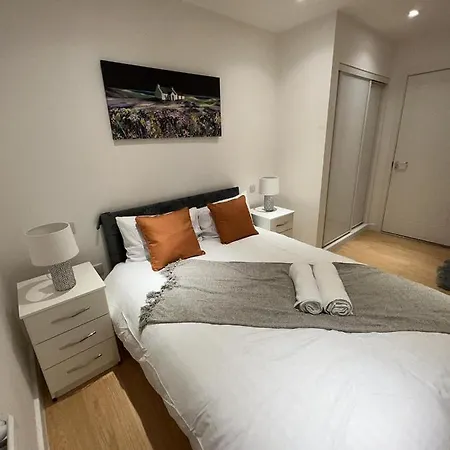 Apartment Spacious Living 2 Bedroom Flat In London Cb89 Croydon