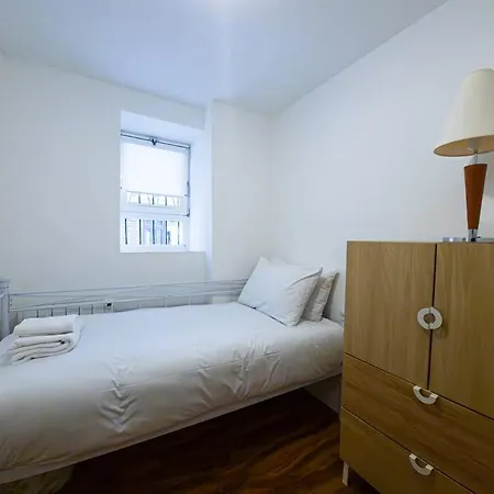 Cozy Flat Near Kings Cross * London