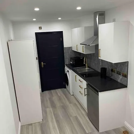 Apartment Great Place In Northwood
