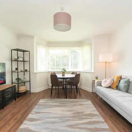 Pass The Keys Stylish In Quiet Cul De Sac * Surbiton