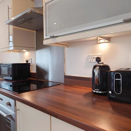 Free Parking - Serviced Two Bed London Docklands Apartment Beckton