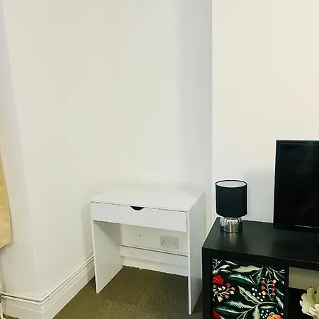 Apartment Centrally Located Modern Flat *